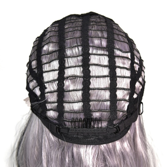 20" Sliver Icy Platinum Wavy Lace Wig | Tammy - Picture 8 of 8